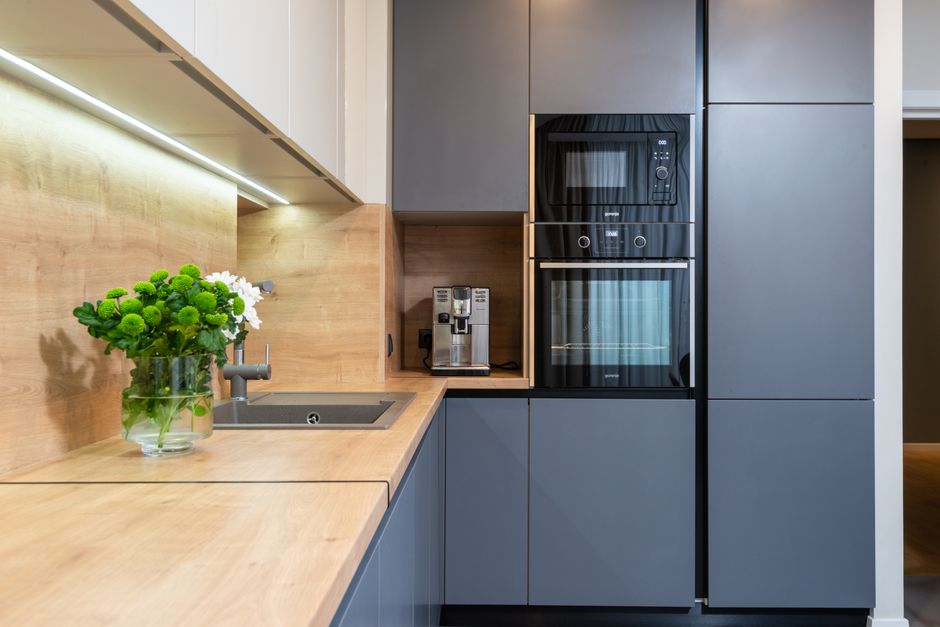 Built-in electric oven in kitchen